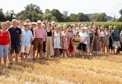 Bäuer:innen v. Bodenversiegelung